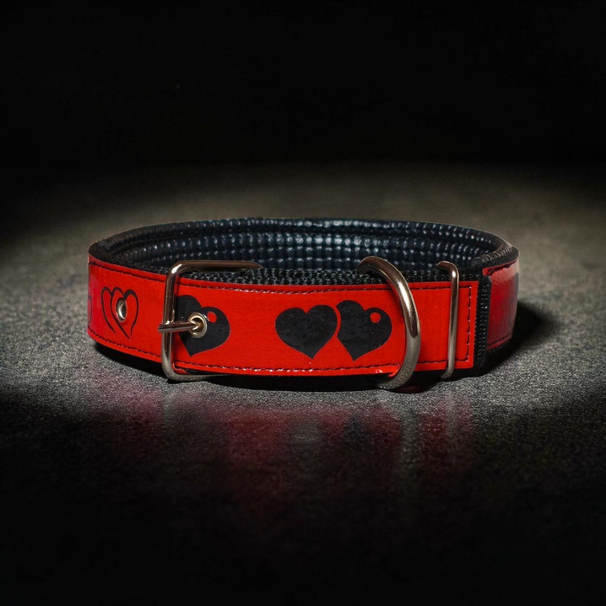 GLO-TEX LoveHeart Custom Name Reflective Dog Collar